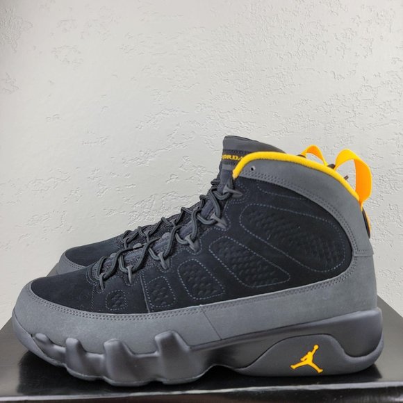 Nike Air Jordan 9 IX Retro University Gold - Picture 4 of 9